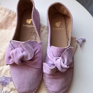 Bobbies Paris, Women's Lavender Suede Knot Slip-On Loafers